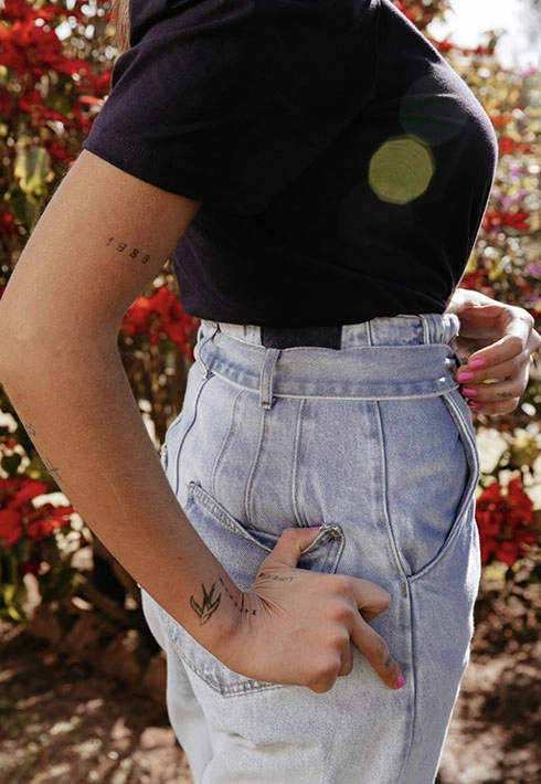 Calça Baggy com Cinto Clara