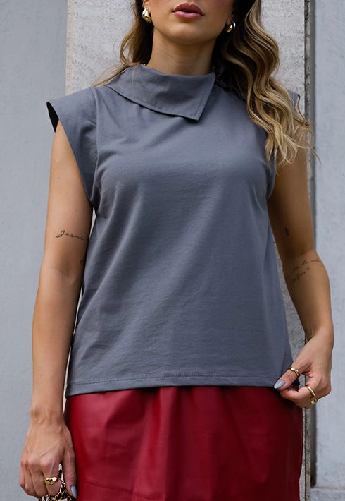 Muscle Tee Gola Camila Cinza