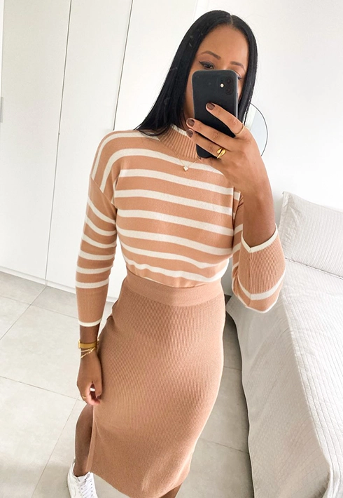 Blusa Tricot Listras Nude com Off
