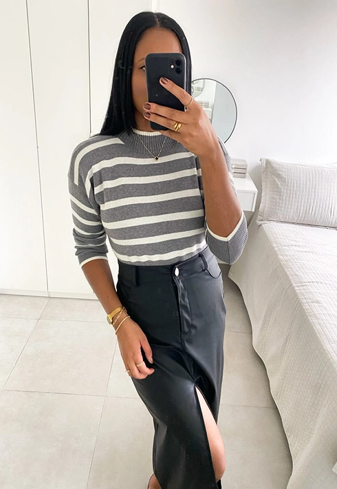 Blusa Tricot Listras Cinza com Off
